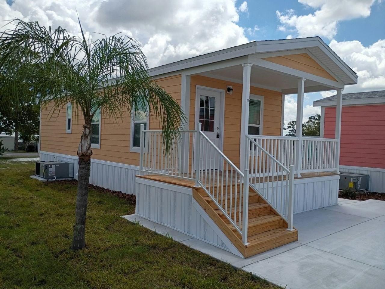 24 Lily Dr #137 - Photo 2 of 11