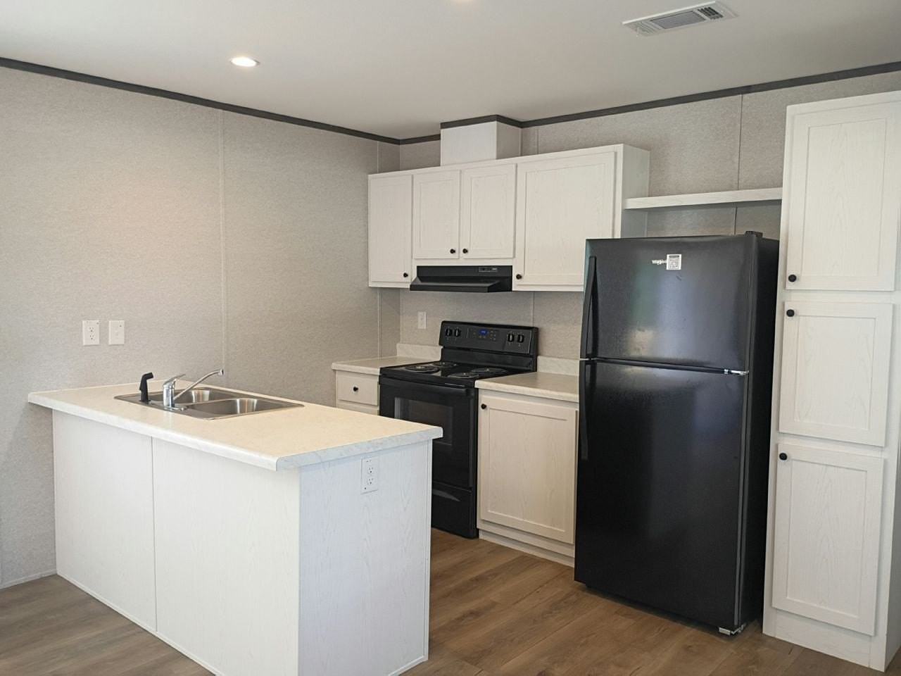 27 Pryor Ln #M59 - Photo 2 of 9