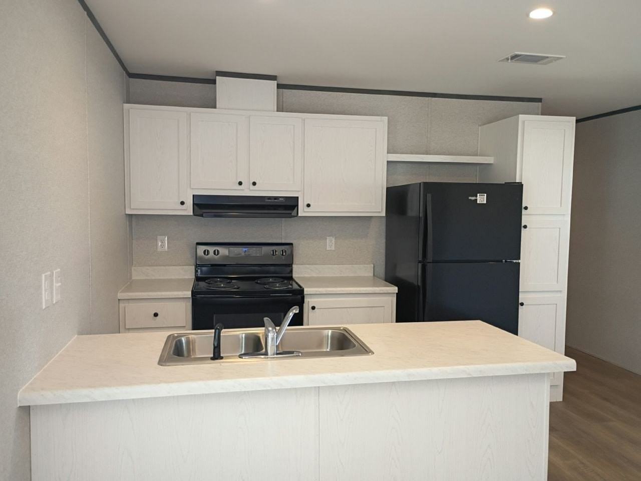 10 Center Isle #M67 - Photo 2 of 10