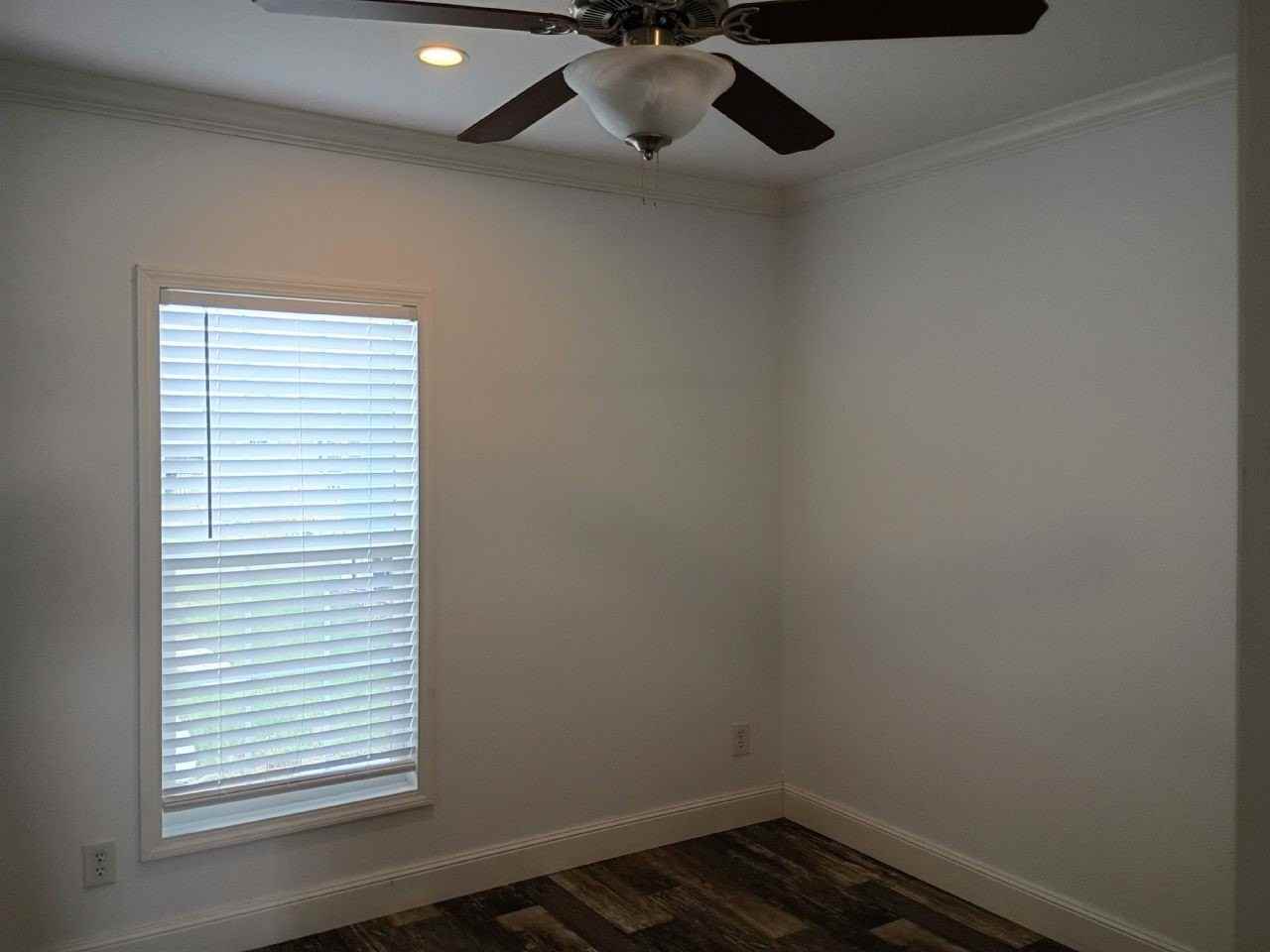 21 N Lake Side #229 - Photo 4 of 7