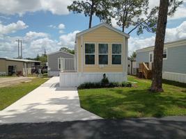 featured image of 4 Anita Dr #2