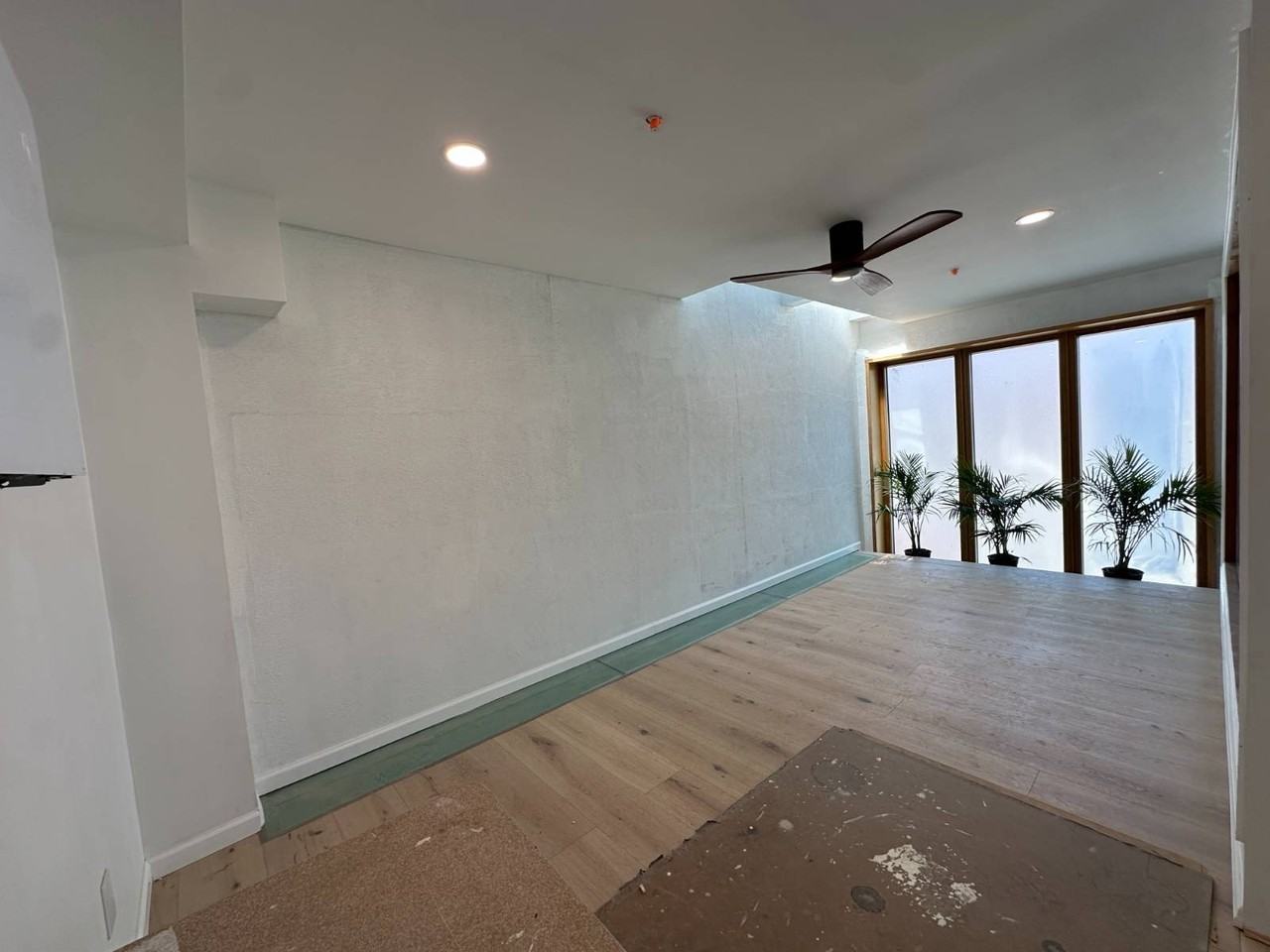 132 Dwight St - Photo 3 of 11