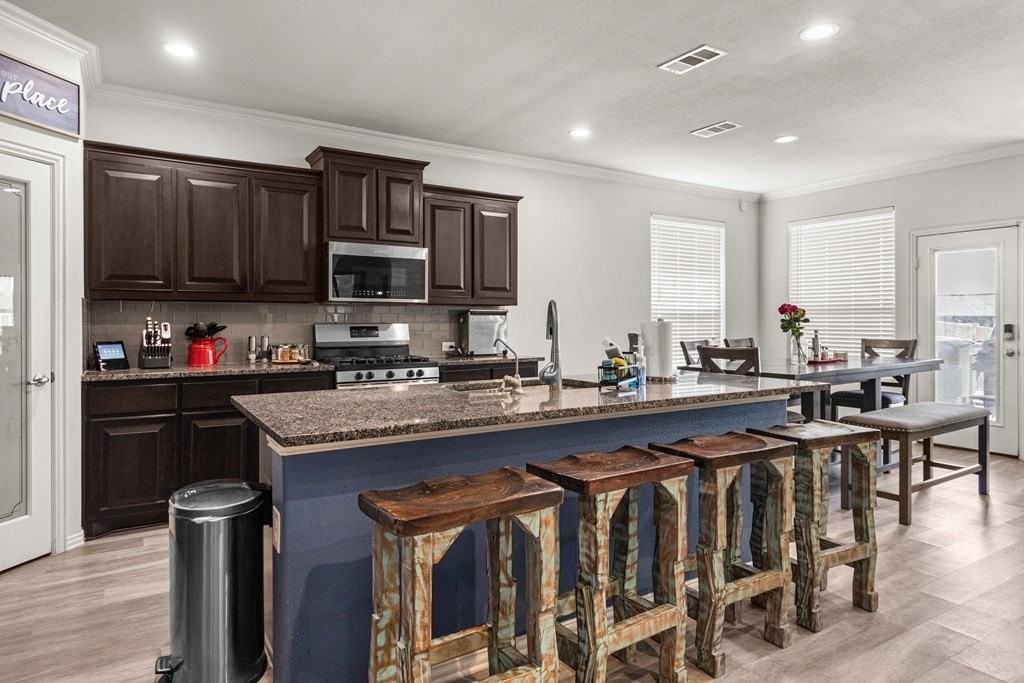 7312 La Escolara Ranch Rd - Photo 4 of 35