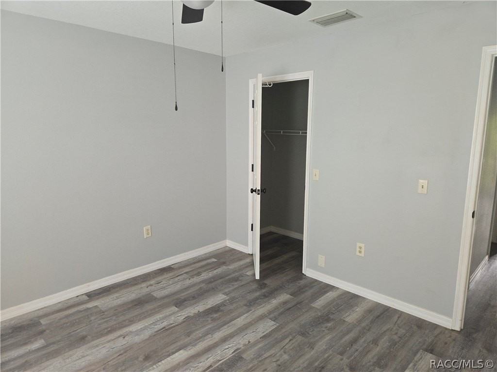 864 W Gleason Pl - Photo 5 of 28