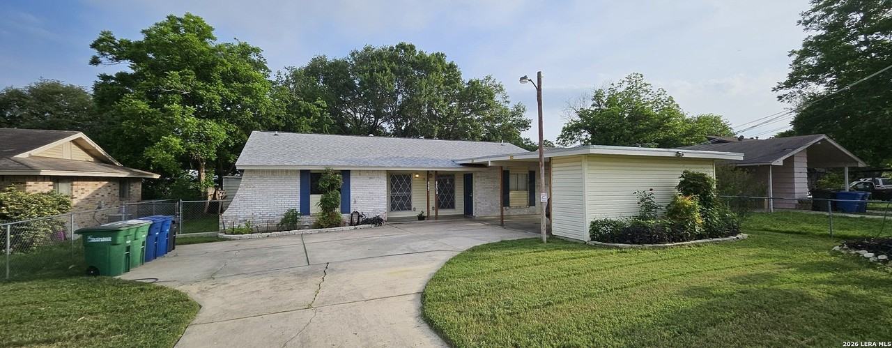 820 Durr Rd - Photo 6 of 40
