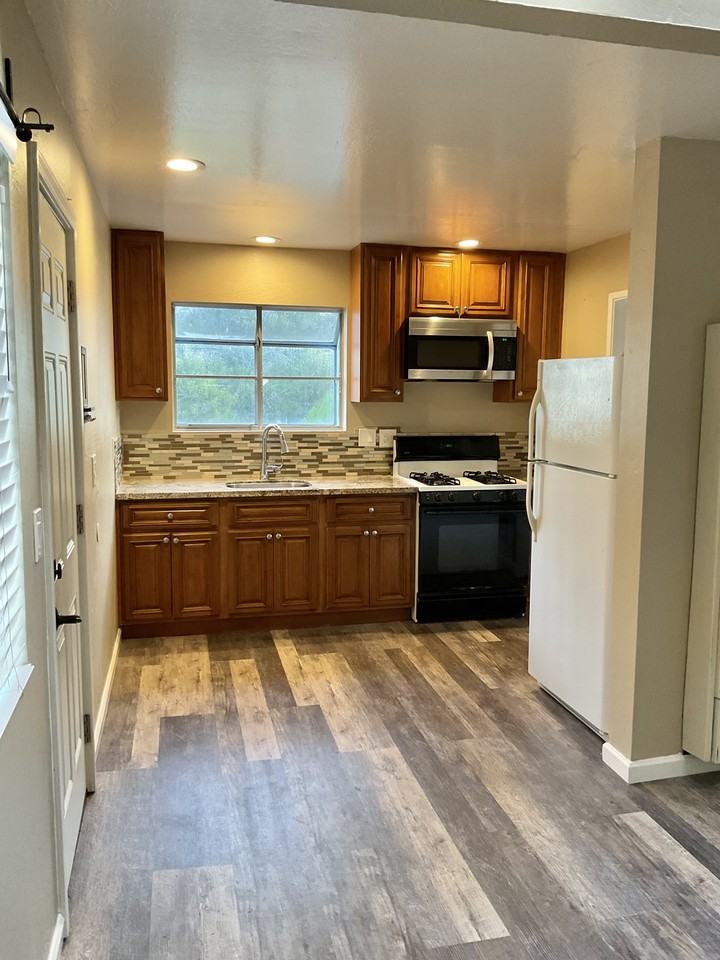 3419 Wilson Ave #3417-3 - Photo 2 of 2