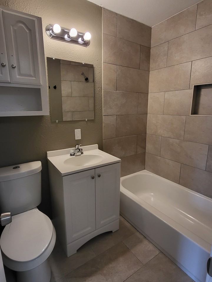 9605 Grady Ln #2 - Photo 5 of 13
