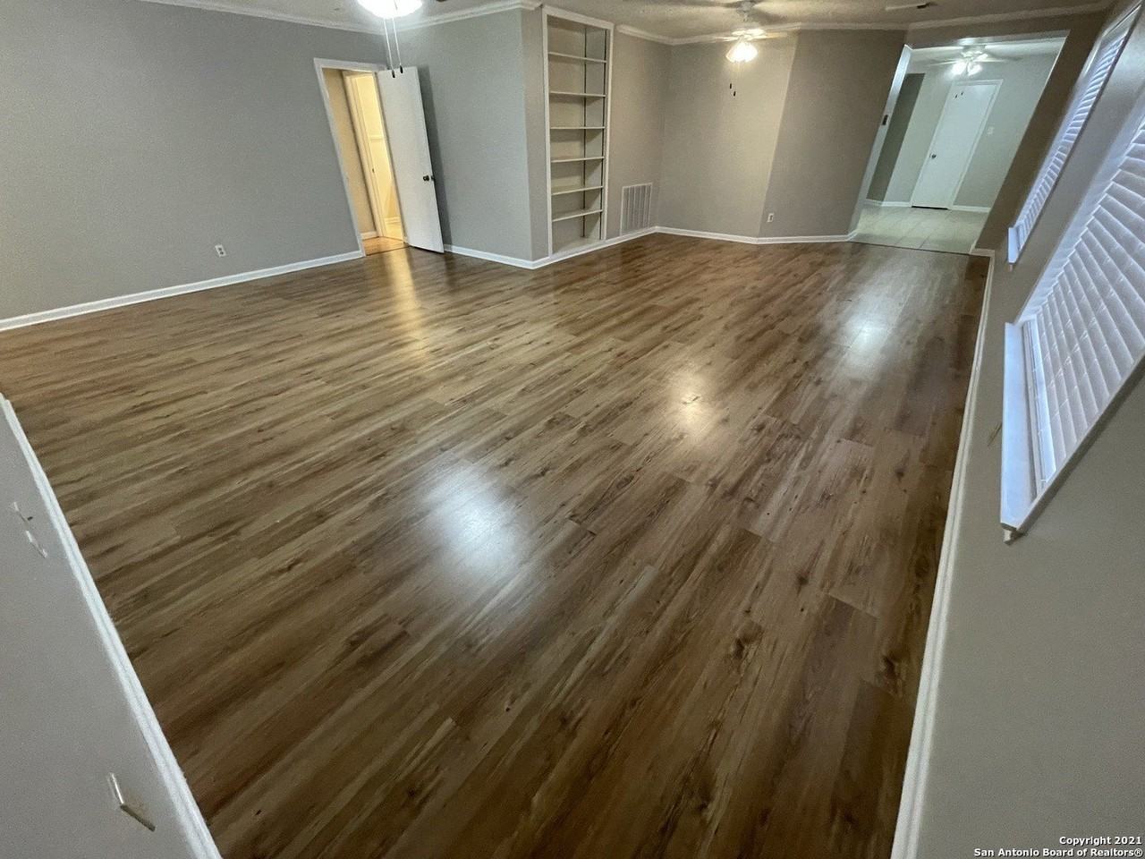 7815 Caspian Bay Dr - Photo 4 of 20