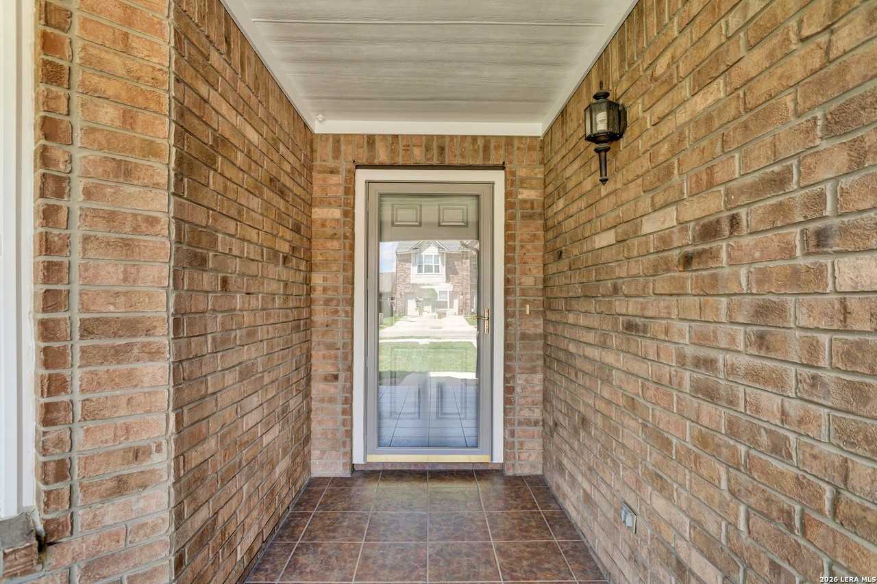 153 Bentwood Ranch Dr - Photo 4 of 24