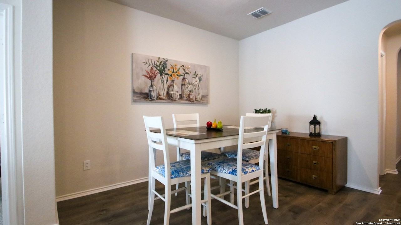 3602 Copper Willow - Photo 4 of 11