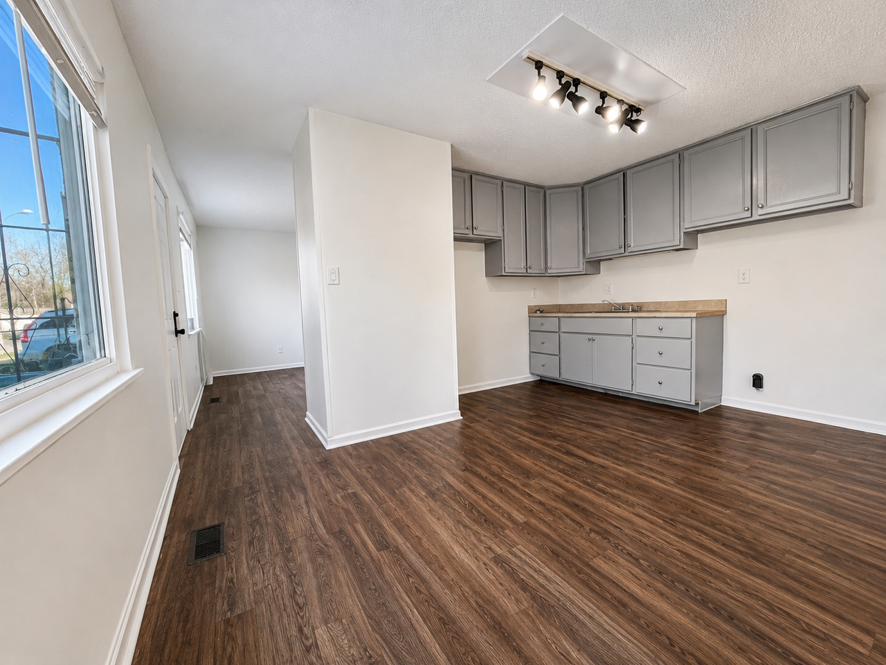 3519 Jerome Ct - Photo 6 of 11