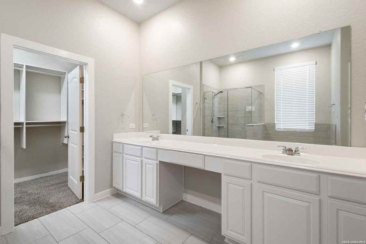 1523 Nicholas Cv - Photo 7 of 23