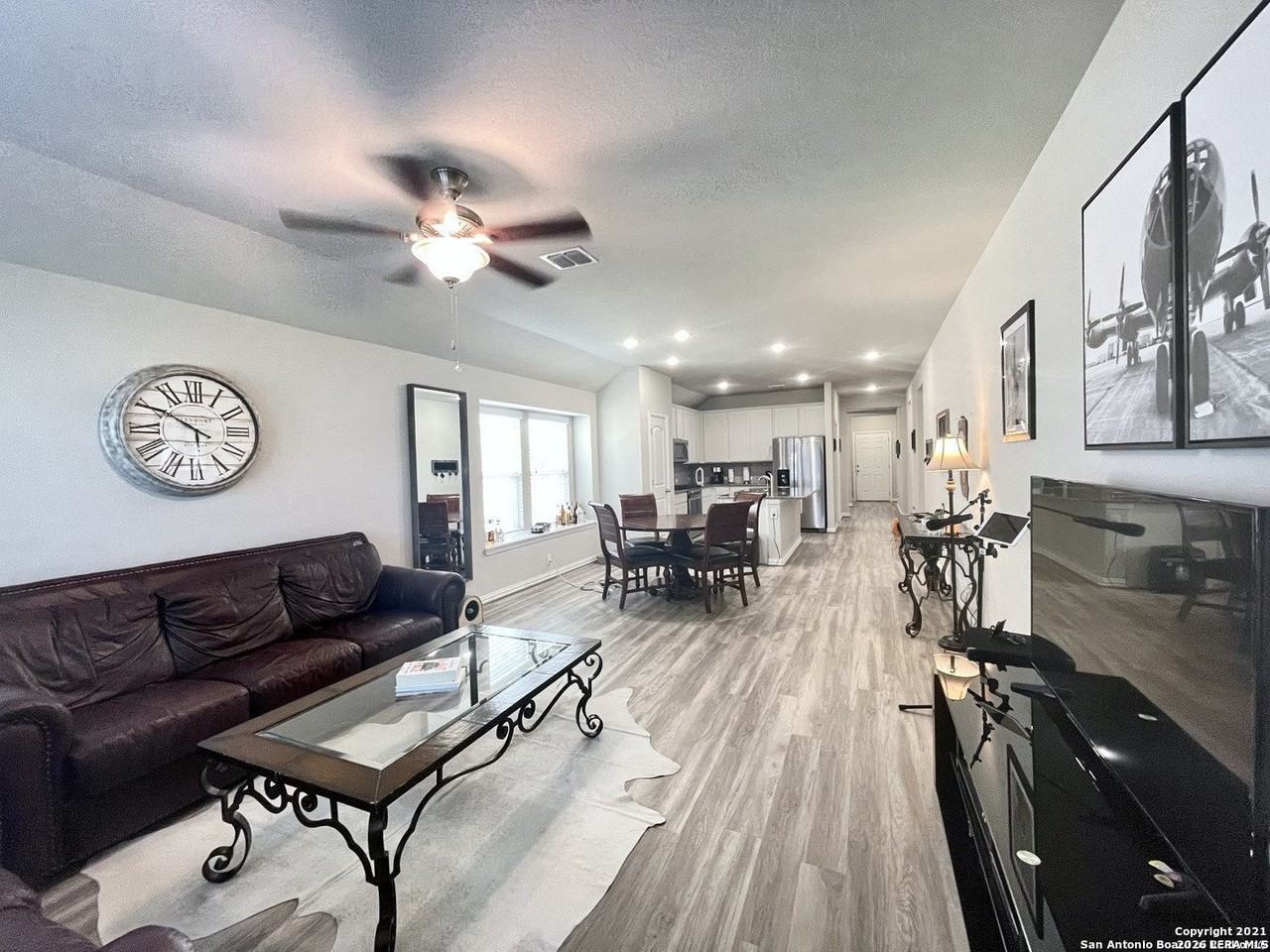 1212 Loma Rnch - Photo 3 of 27
