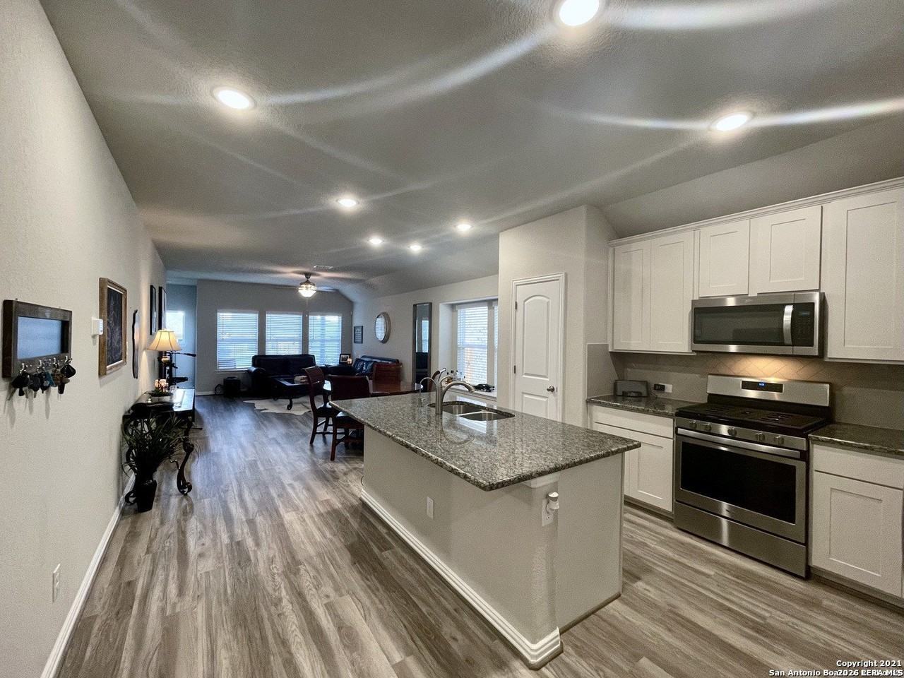 1212 Loma Rnch - Photo 6 of 27