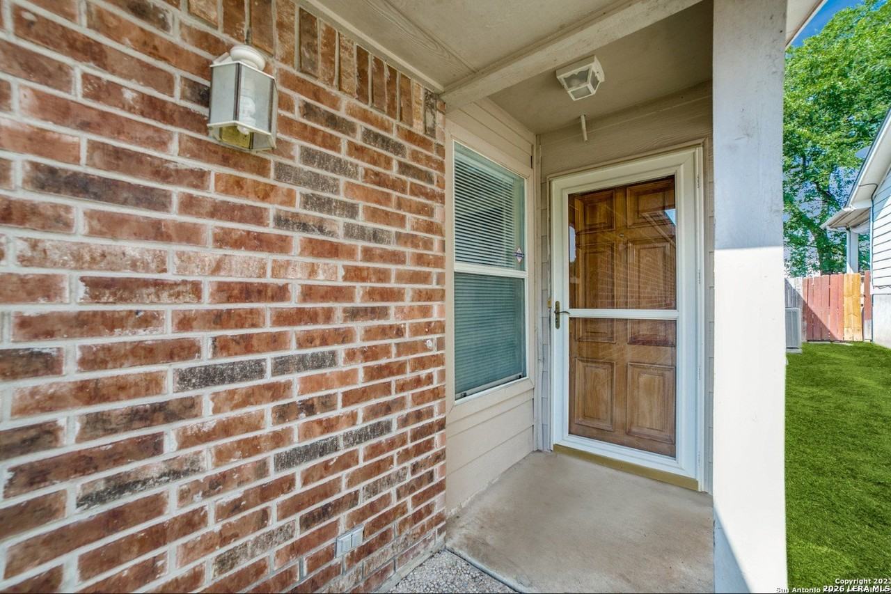 7134 Snowden Crst - Photo 2 of 12
