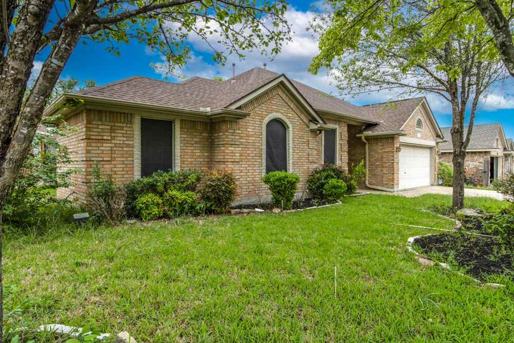 8214 Cornerwood Dr - Photo 2 of 5