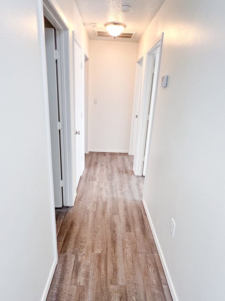 902 Scurry St #F - Photo 6 of 16