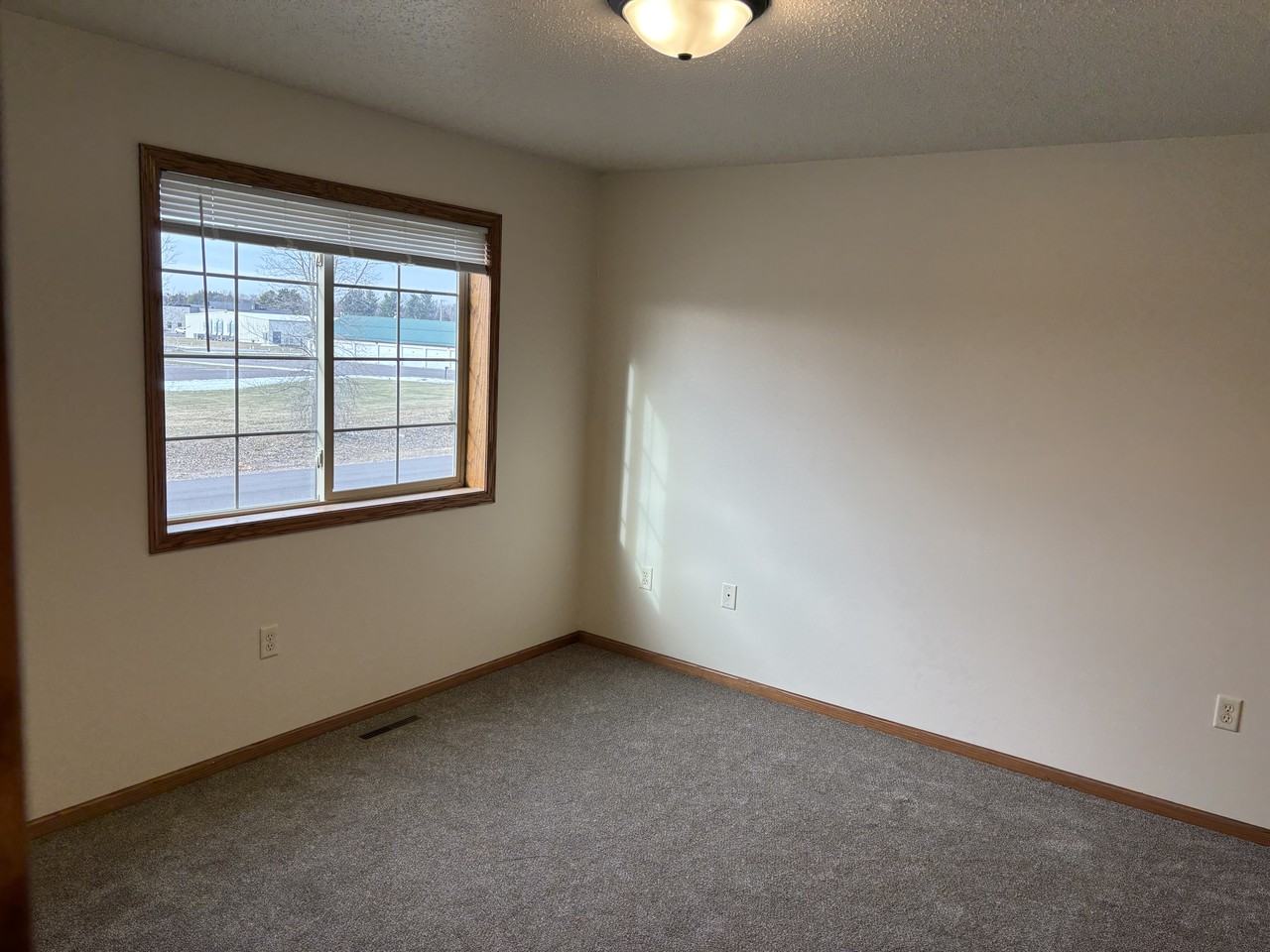 16970 54th Ave #16976 - Photo 6 of 9