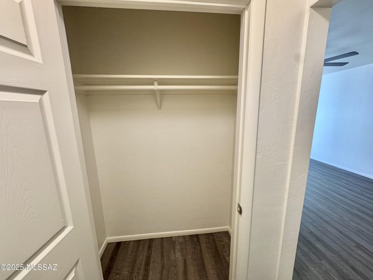 3323 E Blacklidge Dr #3323 - Photo 5 of 25