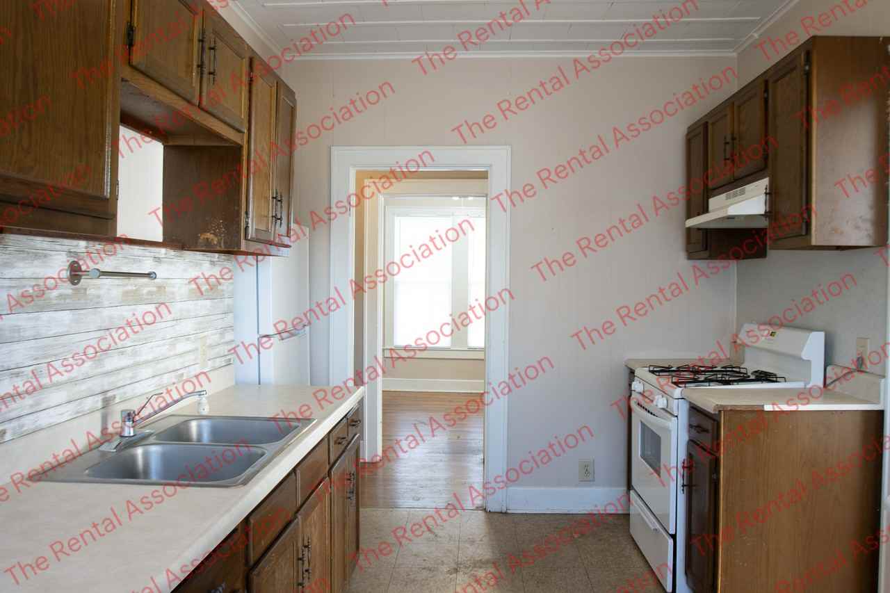 419 E Mississippi Ave #1 - Photo 4 of 12