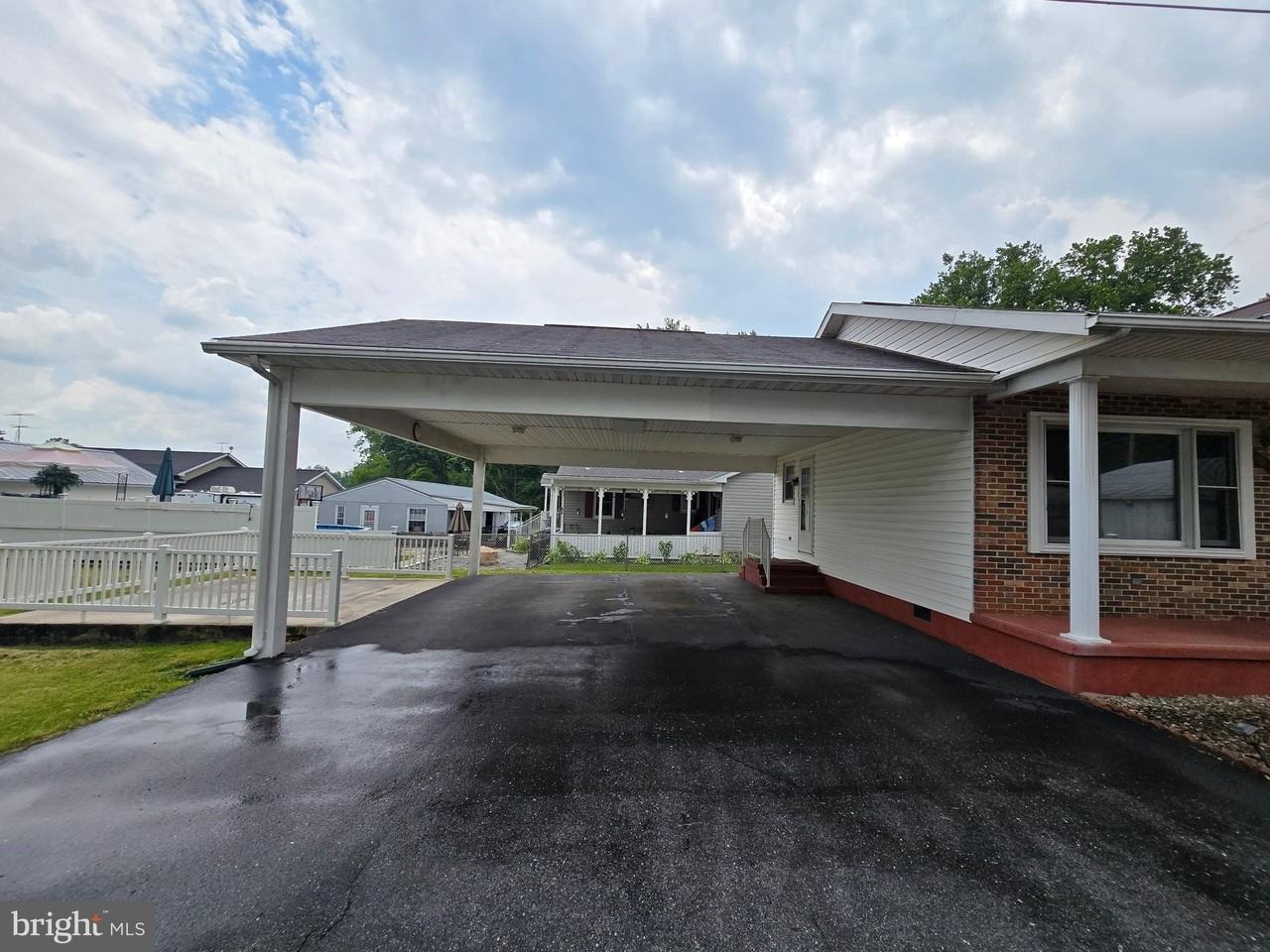 4 S Altamont Ave - Photo 3 of 37