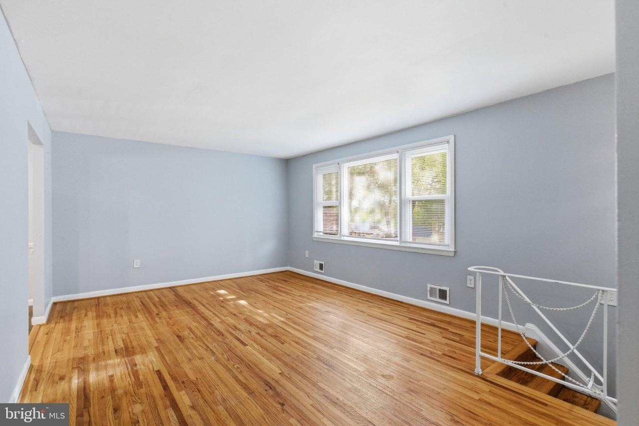 12908 Glynis Rd - Photo 4 of 31