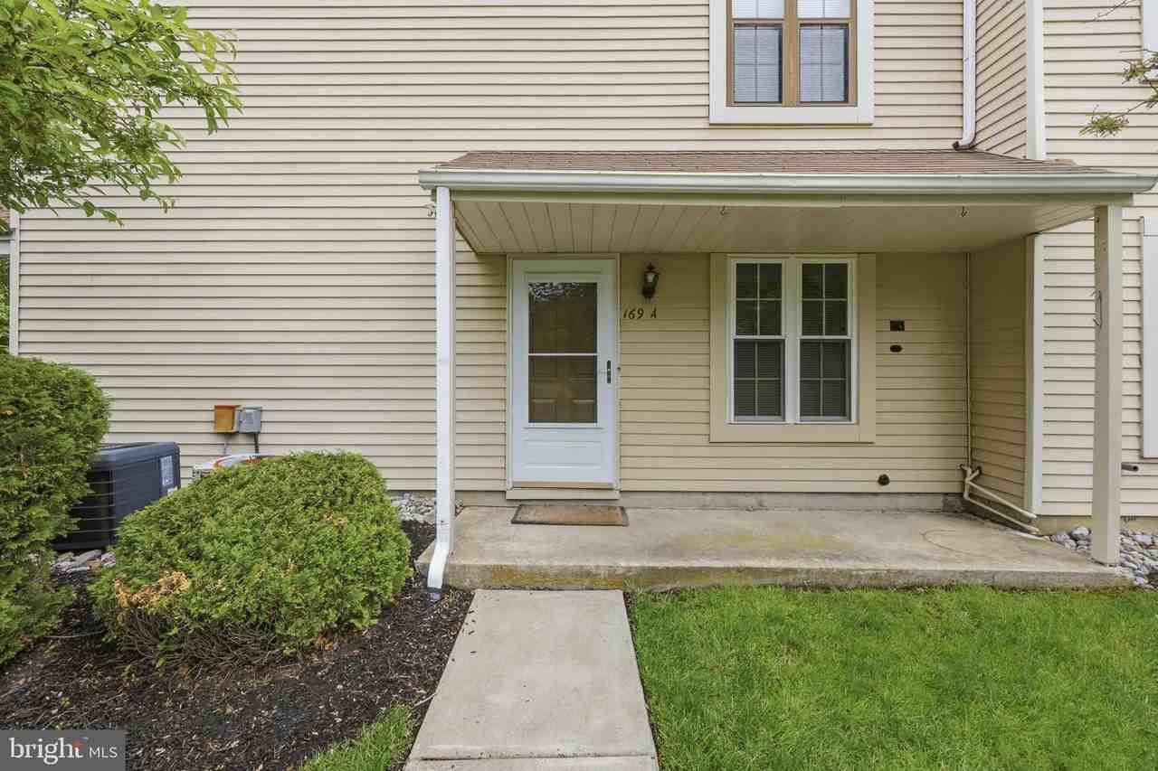 169-A Bradford Ct - Photo 2 of 26