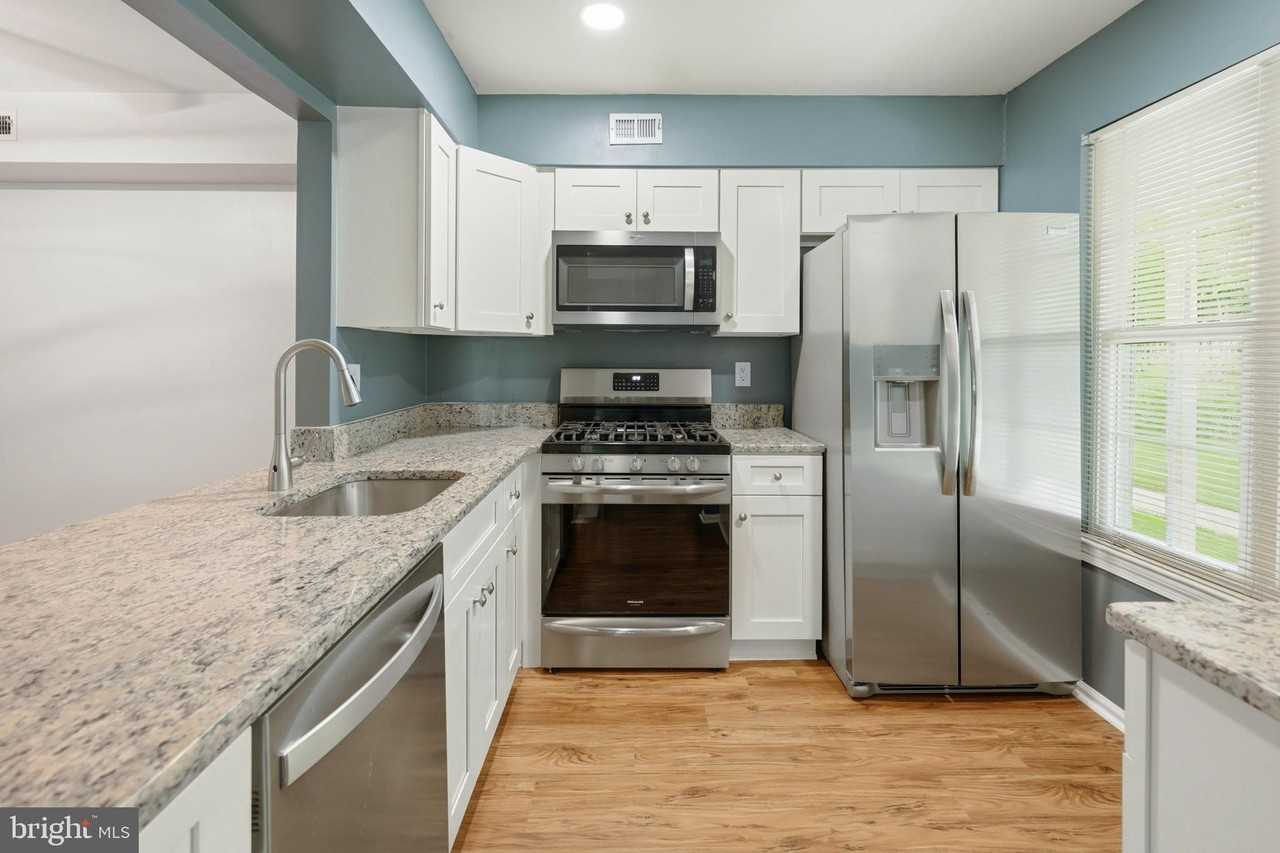 169-A Bradford Ct - Photo 6 of 26