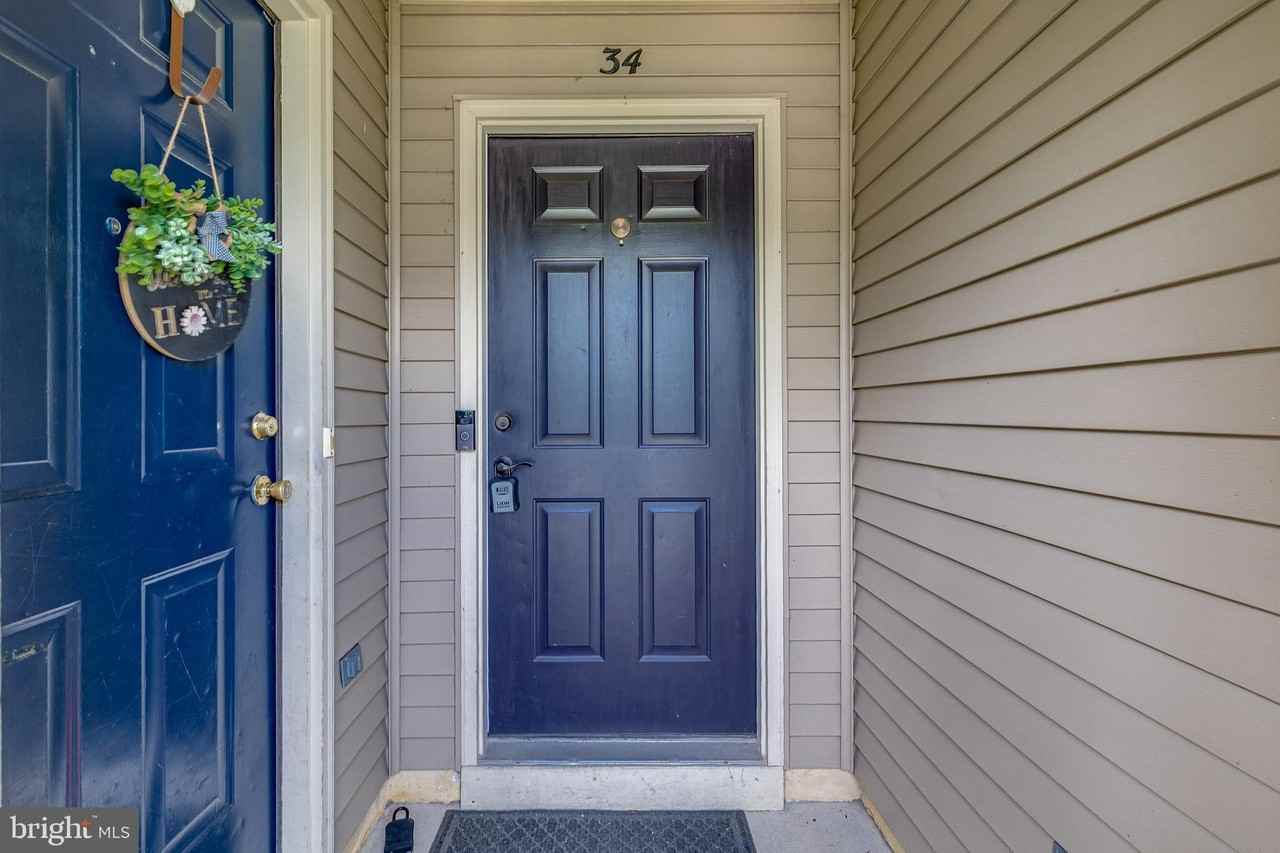 34 Foxglove Dr - Photo 3 of 17