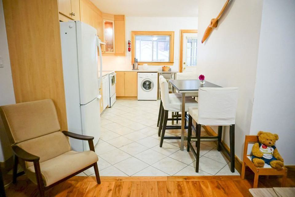35 Hallam Street - Photo 3 of 17