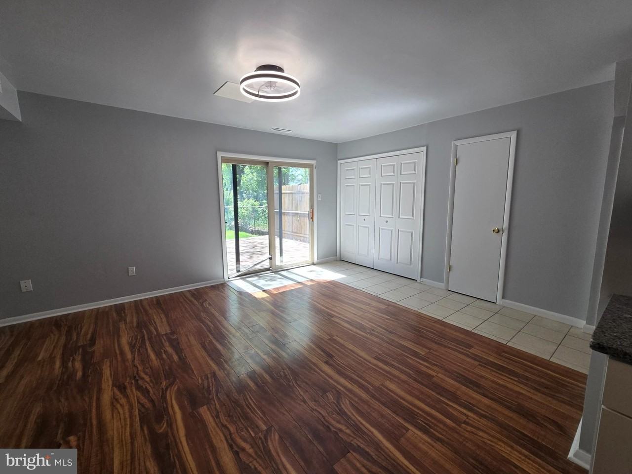 878 Williams Pl - Photo 7 of 27