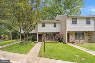 205 Woodside Cir - Photo 1 of 1