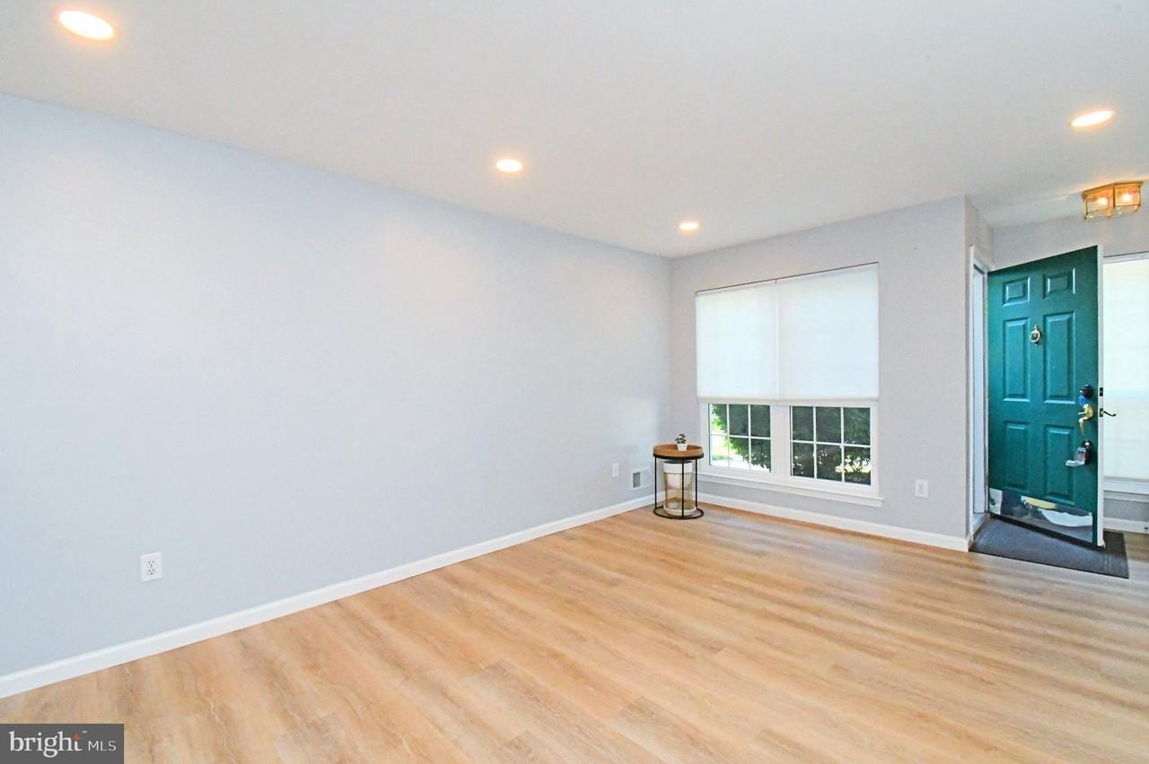 604 Ascot Ct - Photo 4 of 38