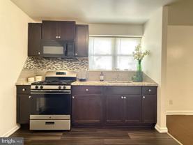 182 W Roosevelt Blvd #1FL - Photo 1 of 1