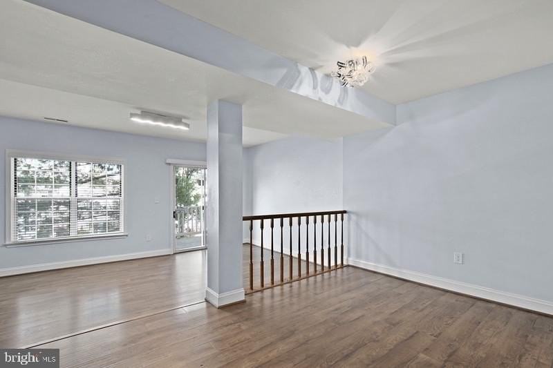2927-F S Woodstock St #6 - Photo 5 of 32