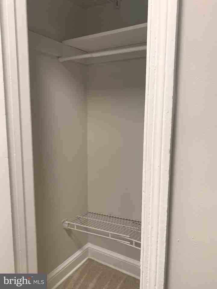 1601 N Colonial Ter - Photo 5 of 35
