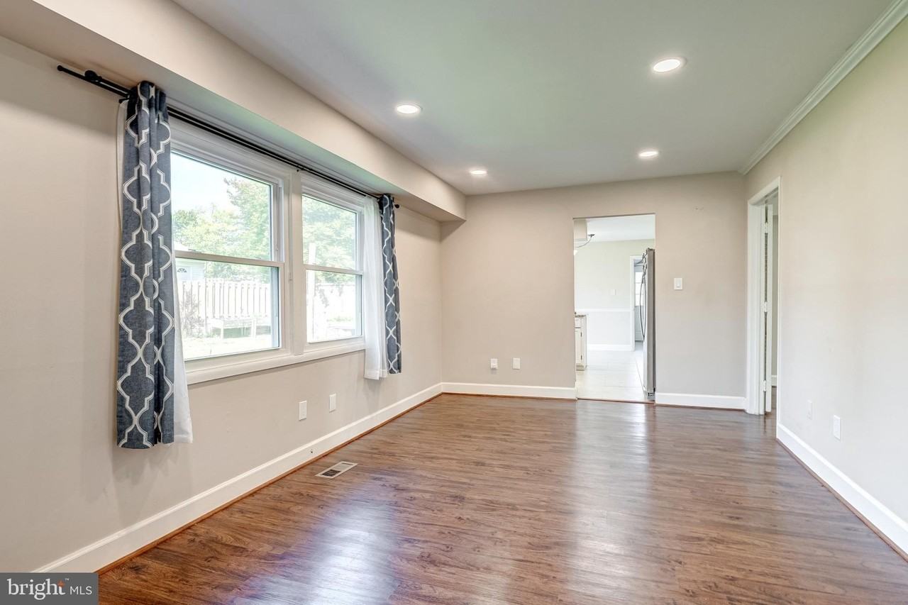 13204 Pressmont Ln - Photo 7 of 28