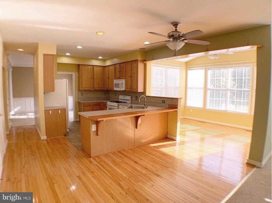 13047 Tadmore Ct - Photo 3 of 5