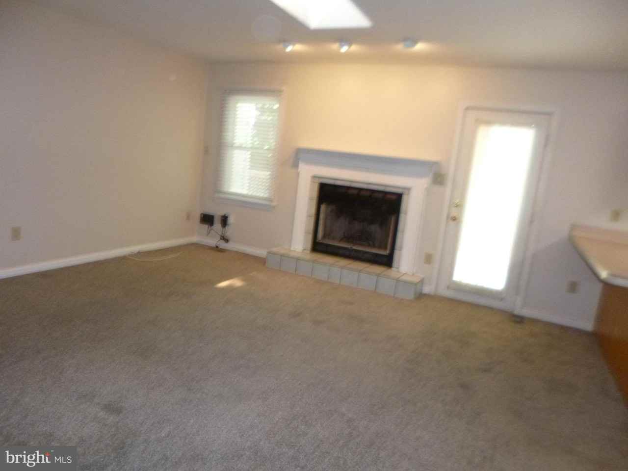 7 S Pointe Ln - Photo 5 of 24