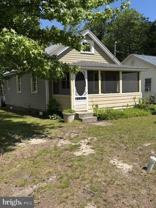 13 10th St - Photo 1 of 1