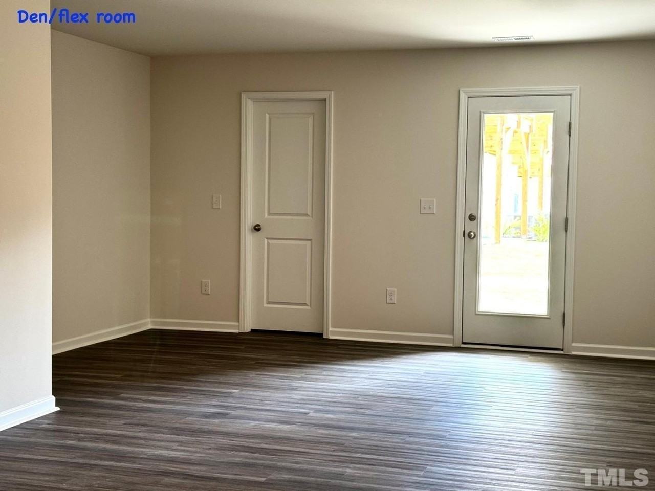 5003 Jayden Dr - Photo 5 of 29