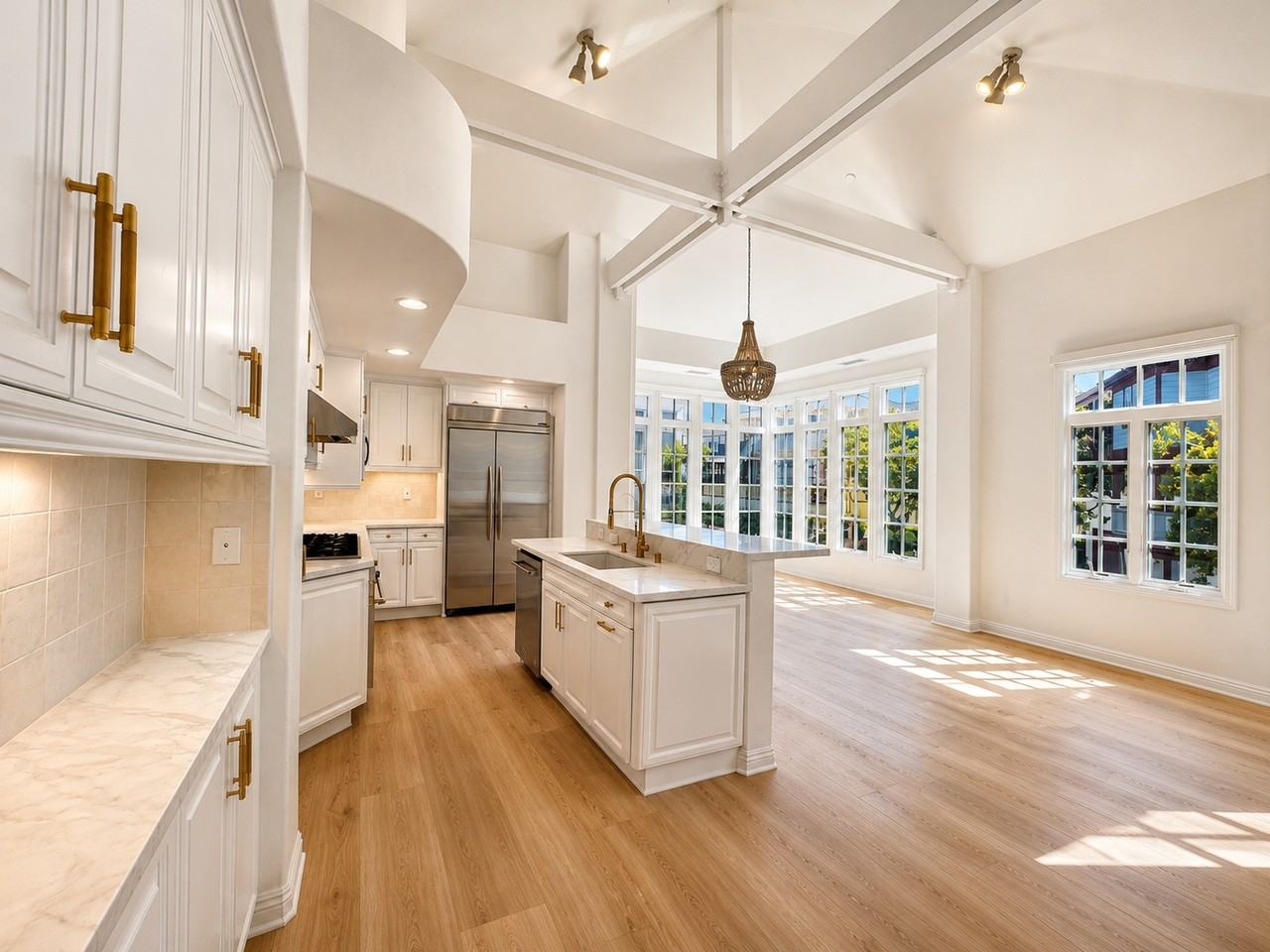 2545 Bungalow Pl