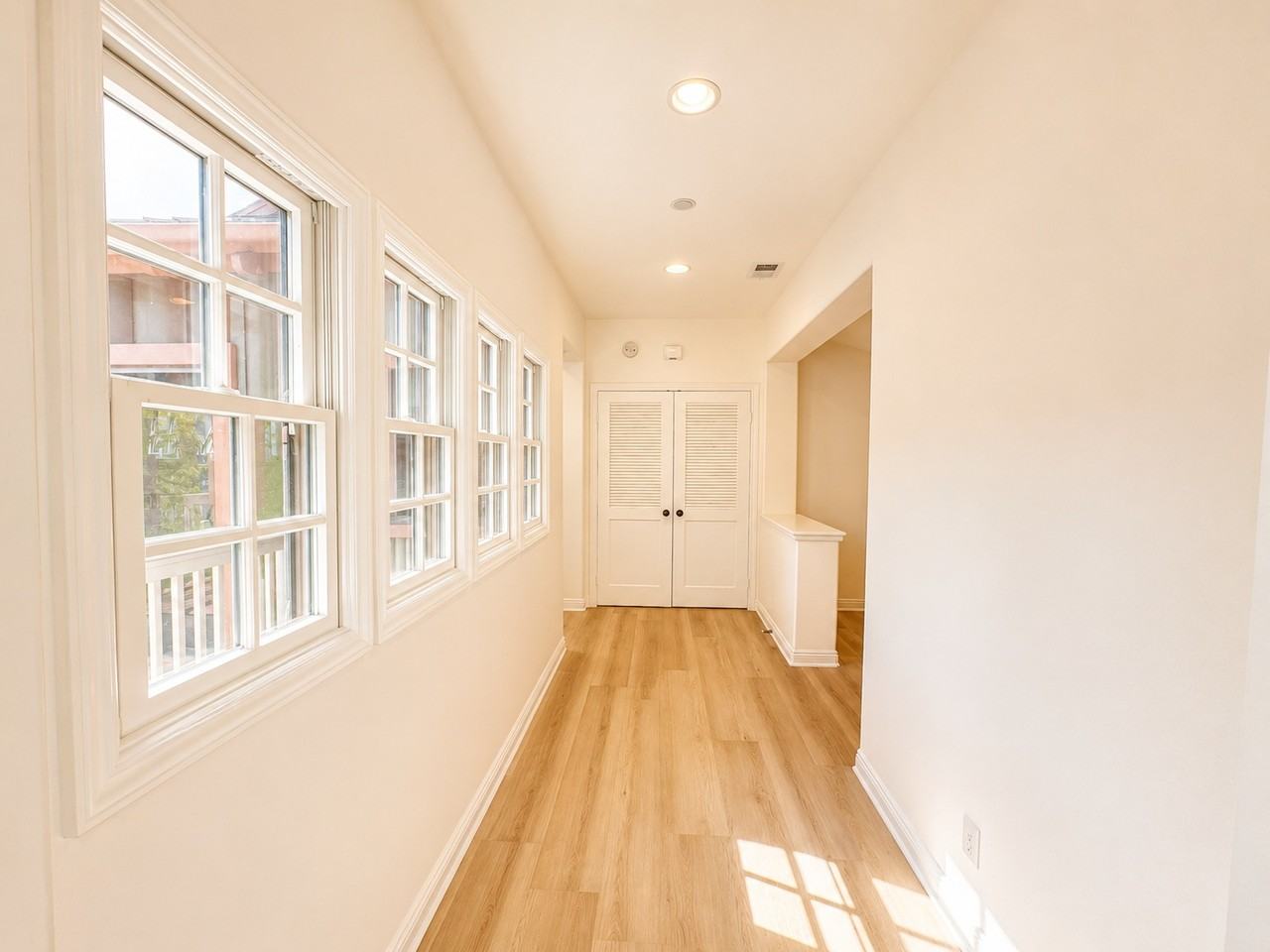 2545 Bungalow Pl - Photo 6 of 22