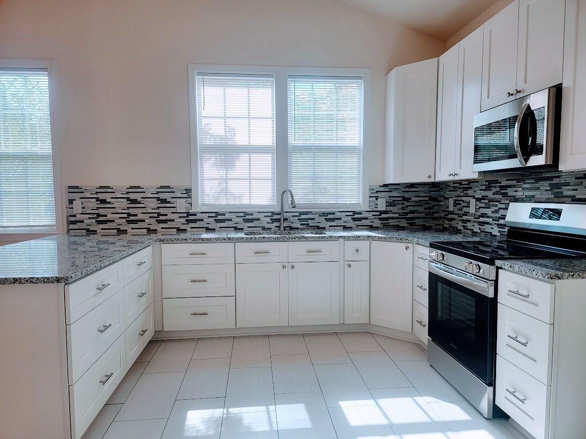 624 Grace Ave #201 - Photo 4 of 12
