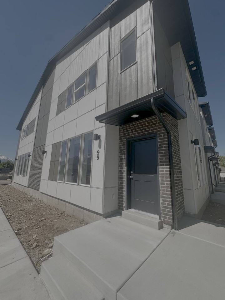 53 E St - Photo 3 of 14