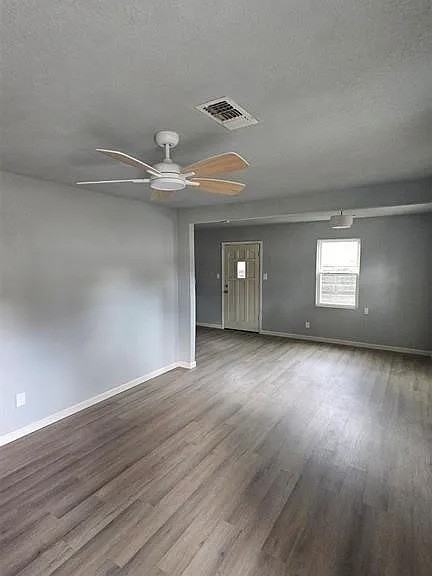 142 W Michigan Ave - Photo 2 of 5
