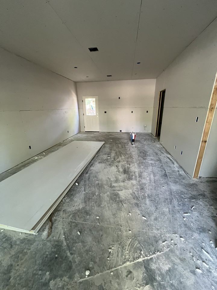 400 E 2nd St - Photo 2 of 5
