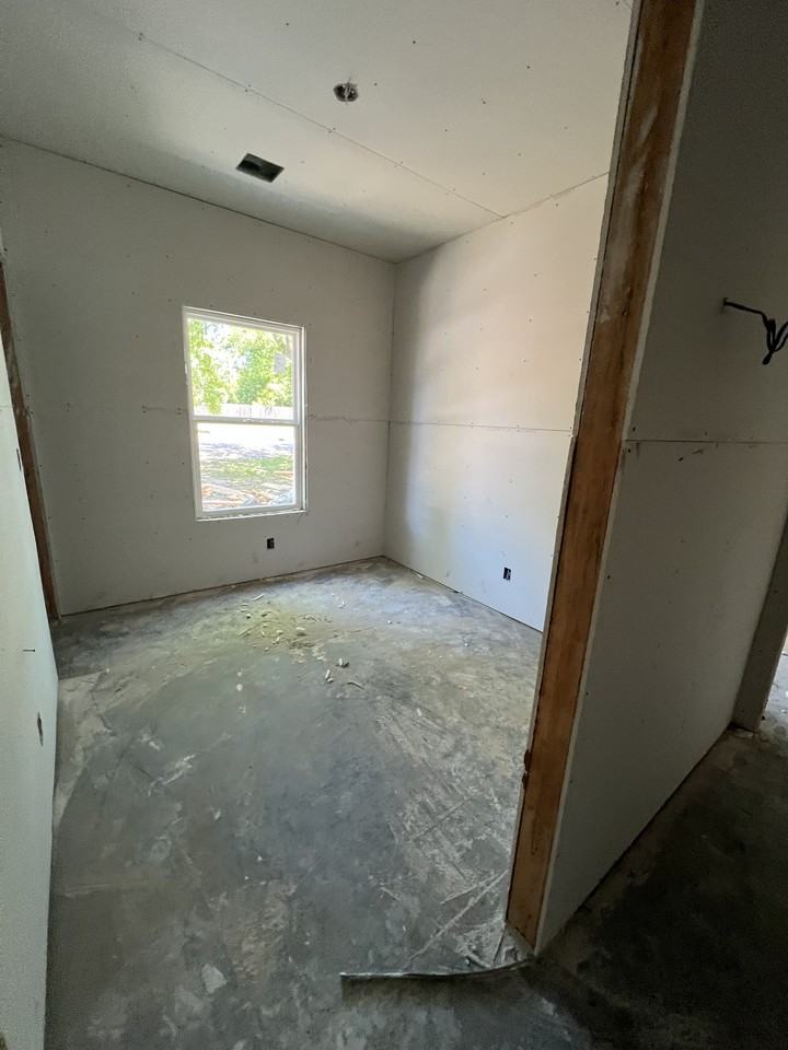 400 E 2nd St - Photo 3 of 5