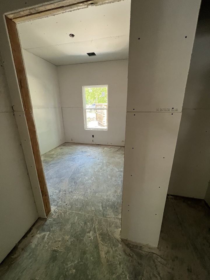 400 E 2nd St - Photo 5 of 5