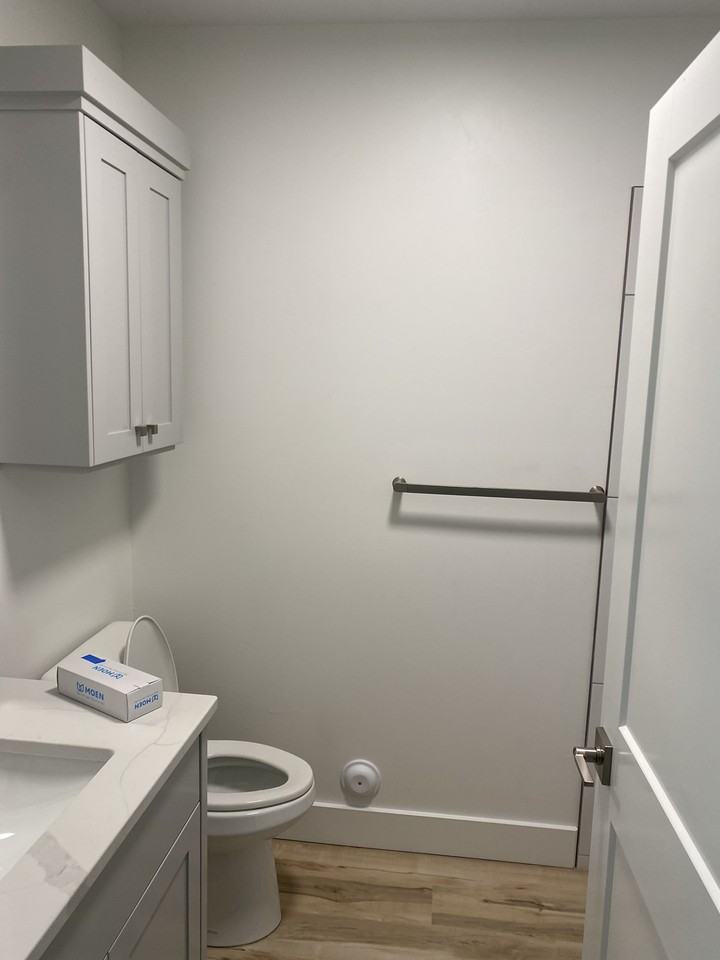 744 Wilshire Pl - Photo 4 of 7